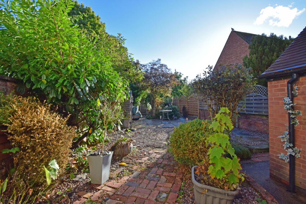 Additional image 2 of Poplar Cottage, 21 Kidderminster Road, Bromsgrove, Worcestershire, B61 7JP