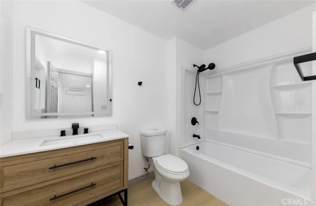 Additional image 3 of 10 W Trafford Street, Long Beach, CA 90805