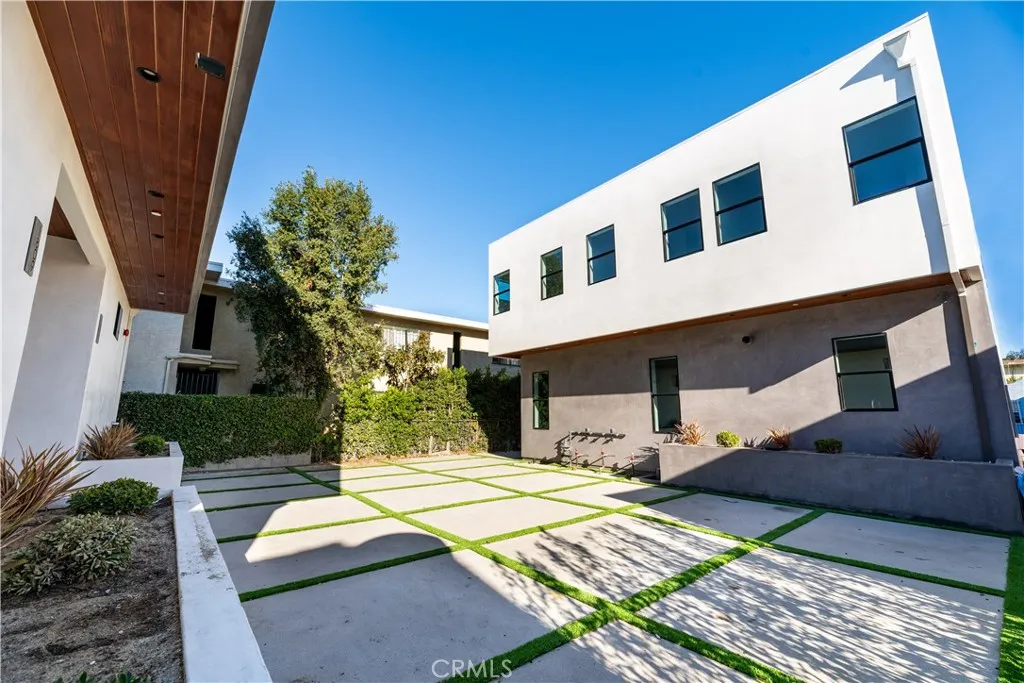 Additional image 49 of 1809 S Longwood Ave, Los Angeles, CA 90019