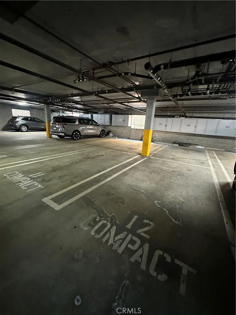 Additional image 49 of 12916 Moorpark Street Unit 201, Studio City, CA 91406