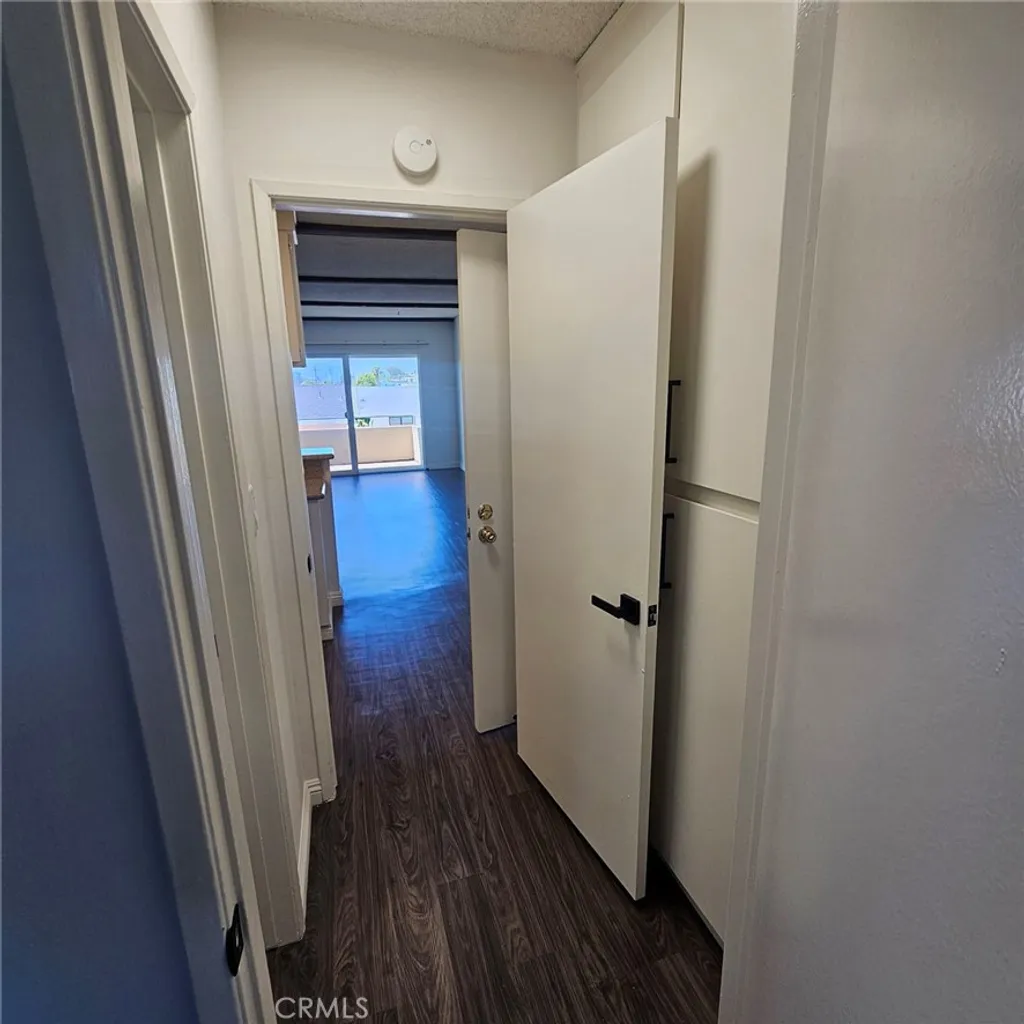 Additional image 7 of 209 S Prospect Avenue Unit 110, Redondo Beach, CA 90277