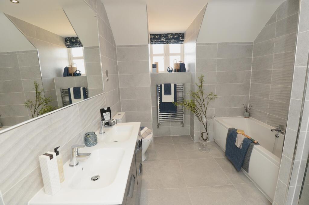 Additional image 10 of Whitford Road
Bromsgrove
B61 7ED