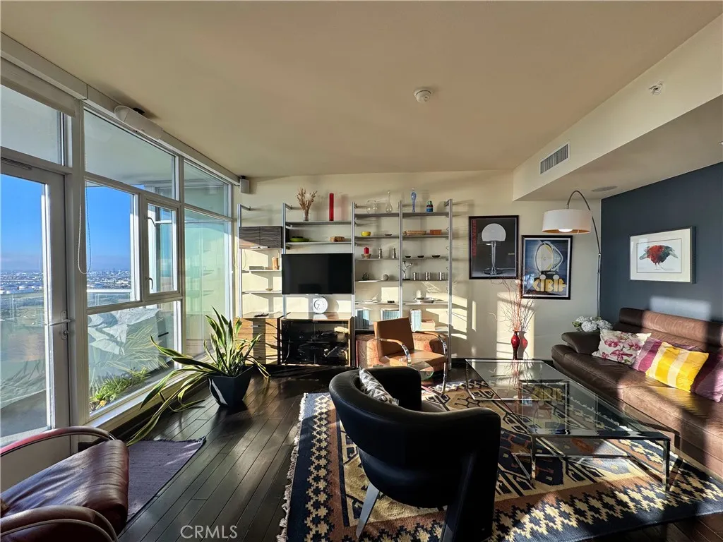 Additional image 42 of 400 W Ocean Blvd, Long Beach, CA 90802