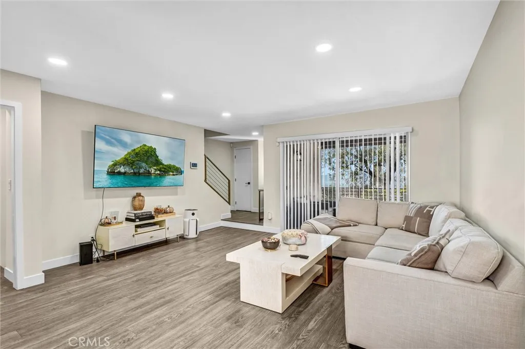 Additional image 10 of 7757 Via Rosa Maria, Burbank, CA 91504