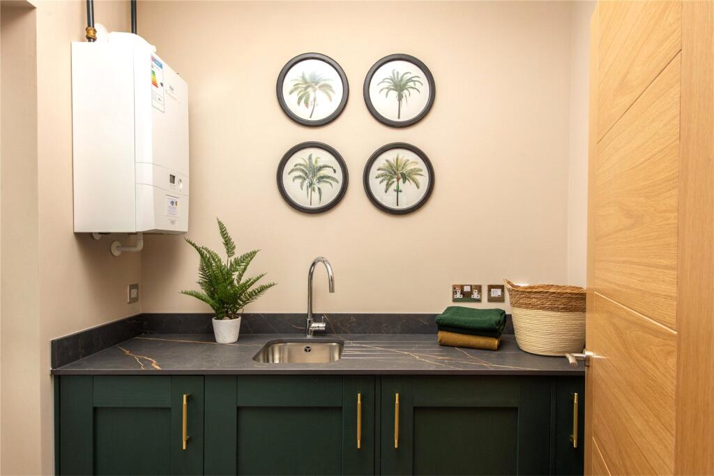 Additional image 7 of Harvino, Bromsgrove Road, Hunnington, Worcestershire, B62