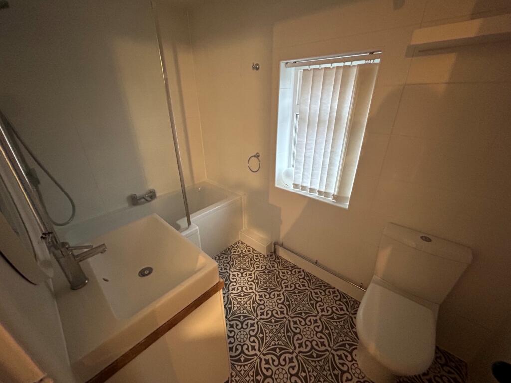 Additional image 14 of Bournes Crescent, Halesowen, West Midlands, B63