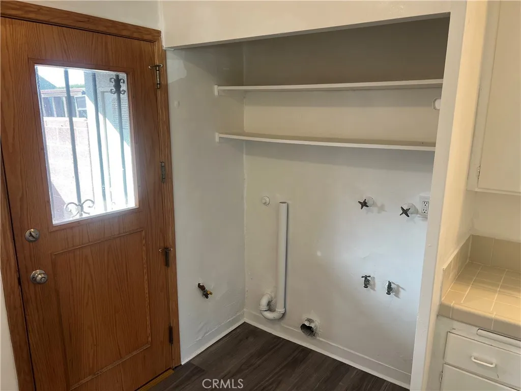 Additional image 5 of 10427 Van Ness Avenue S Unit 1, Inglewood, CA 90303