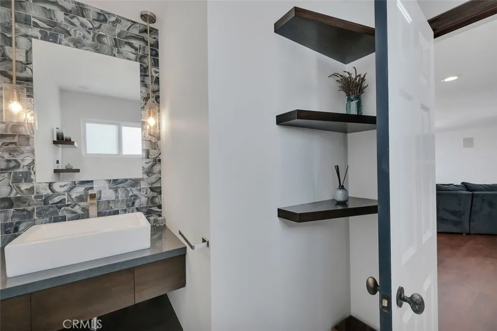 Additional image 47 of 225 33rd, Hermosa Beach, CA 90254