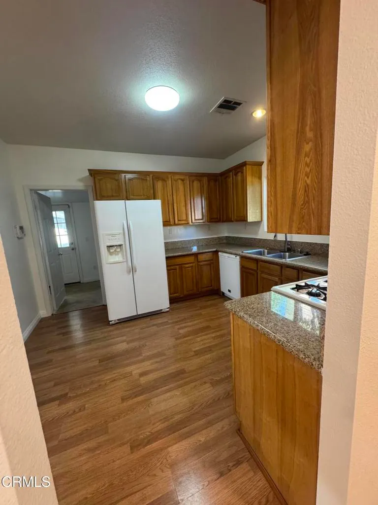 Additional image 59 of 625 E Mountain Street, Pasadena, CA 91104