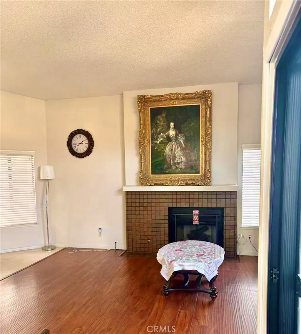 Additional image 2 of 18 Town And Country Road Unit 34, Pomona, CA 91766