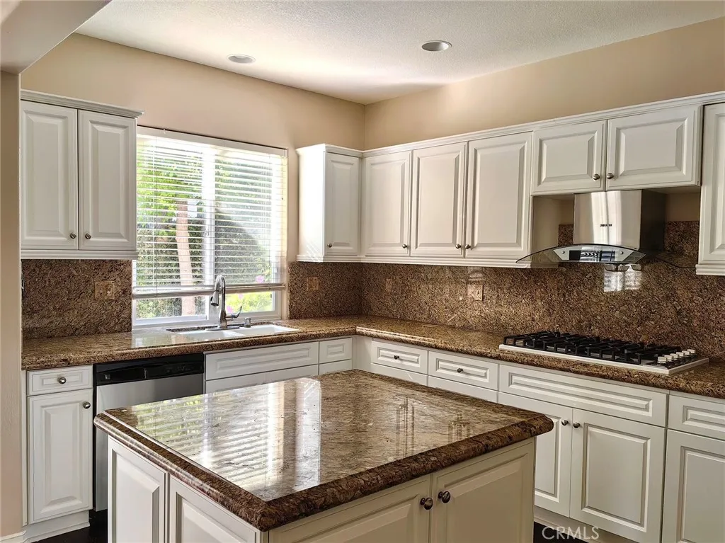 Additional image 41 of 11 Carmichael, Irvine, CA 92602