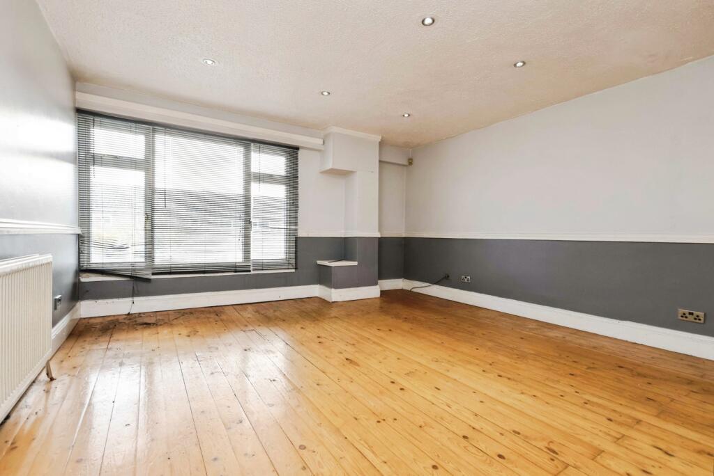 Additional image 9 of Avon Drive, Castle Bromwich, Birmingham, West Midlands, B36