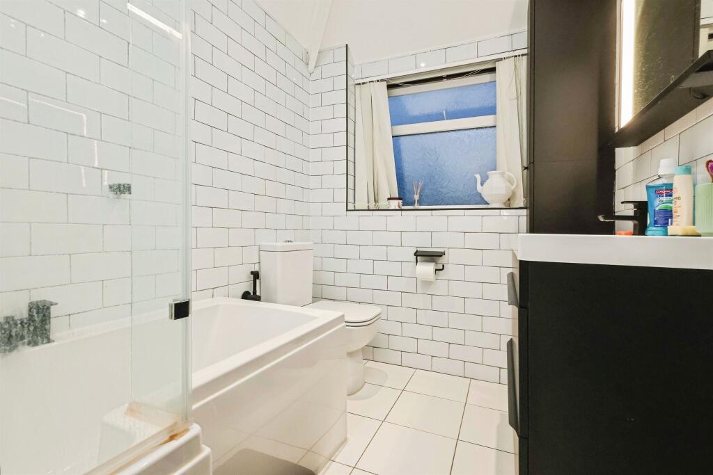 Additional image 6 of Coombe Hill, Cradley Heath