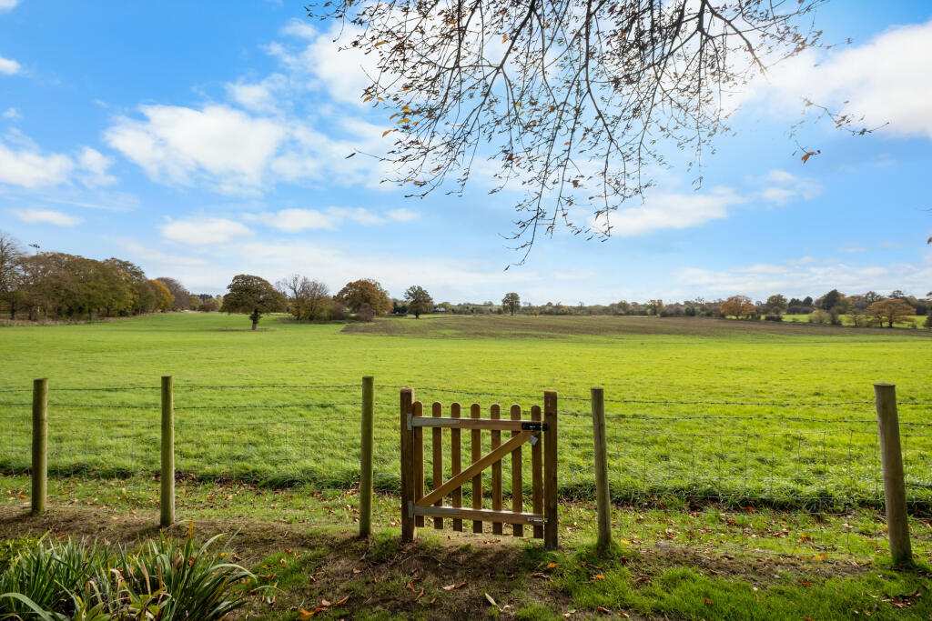 Additional image 36 of Finstall Road, Bromsgrove B60 2EJ