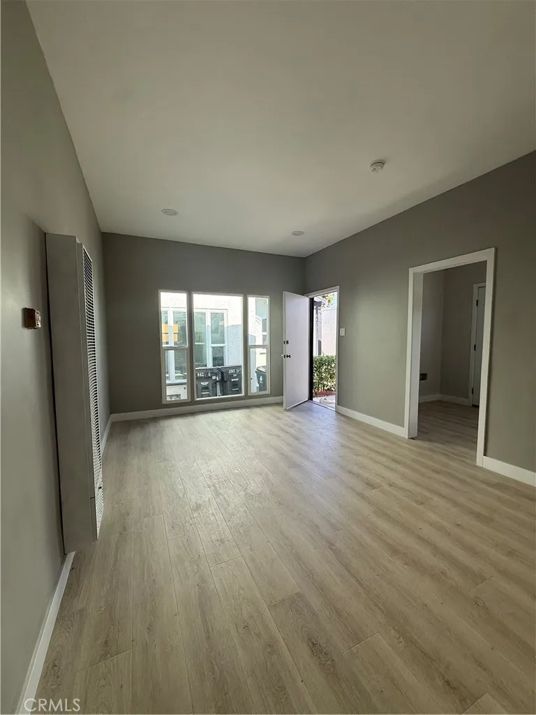 Additional image 13 of 6430 S Van Ness Ave, Los Angeles, CA 90047