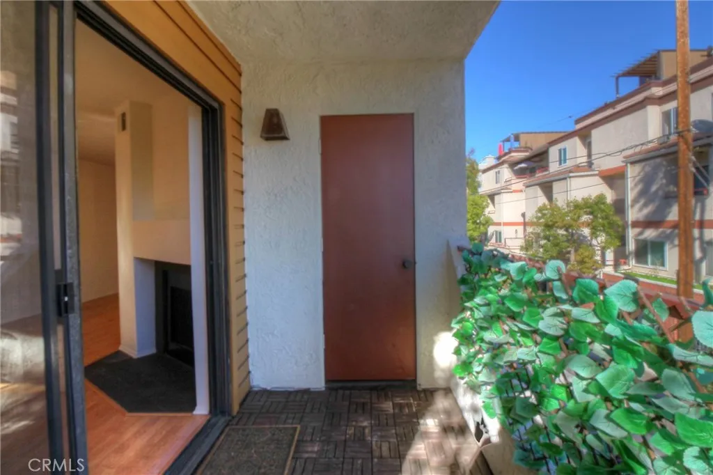 Additional image 14 of 400 N Louise Street Unit 205, Glendale, CA 91206