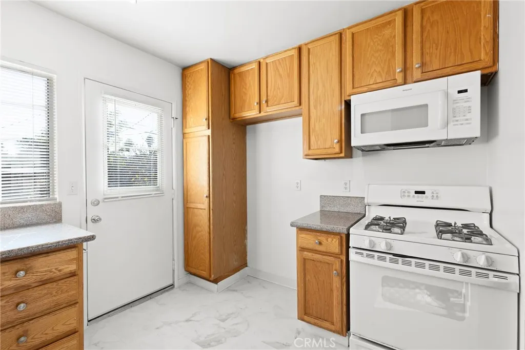 Additional image 8 of 17414 Burma Street, Encino, CA 91316