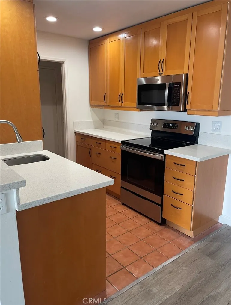 Additional image 14 of 8530 Holloway Drive Unit 418, Los Angeles, CA 90069