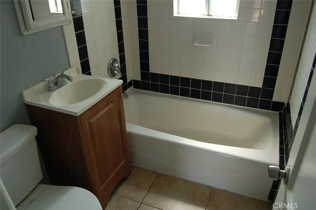 Additional image 10 of 422 W Palm Street Unit 424 1/2D, Compton, CA 90220