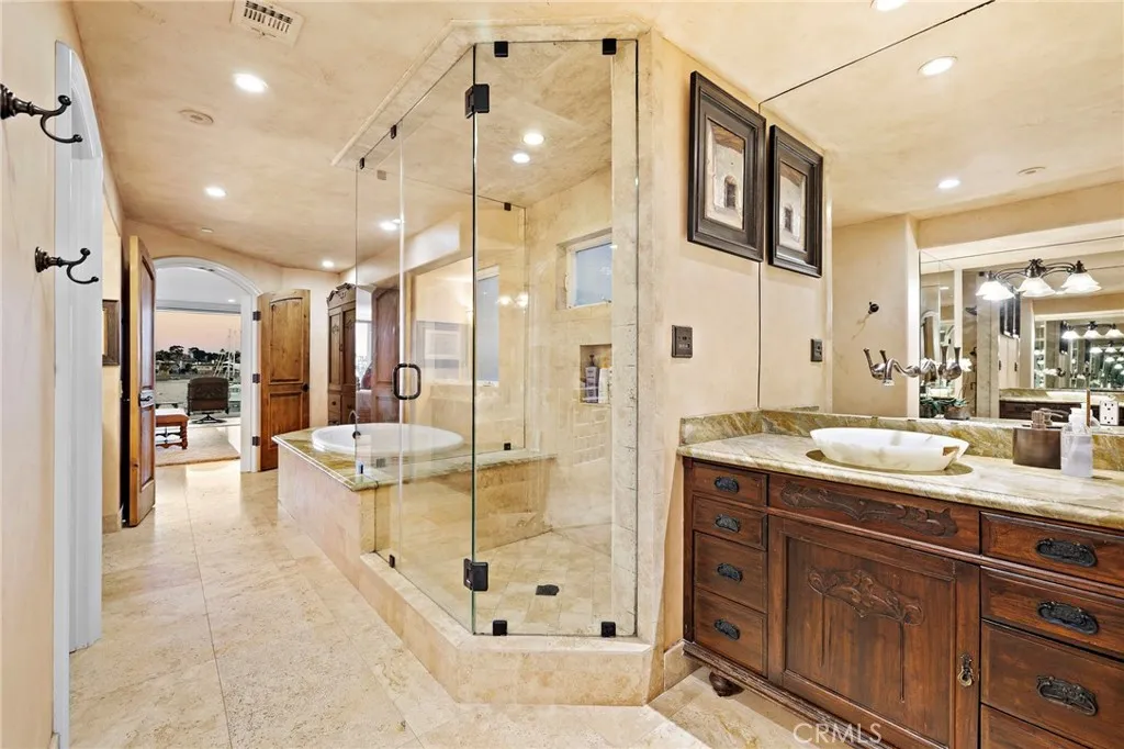 Additional image 43 of 900 E Balboa Blvd, Newport Beach, CA 92661