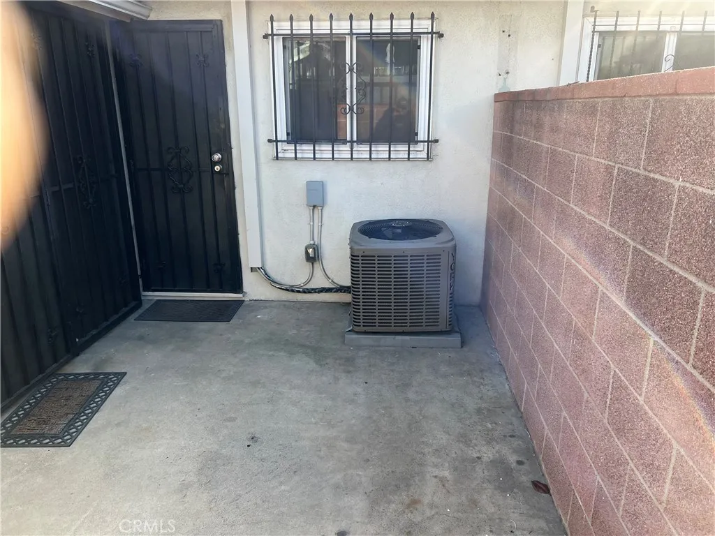 Additional image 17 of 10427 Van Ness Avenue S Unit 1, Inglewood, CA 90303