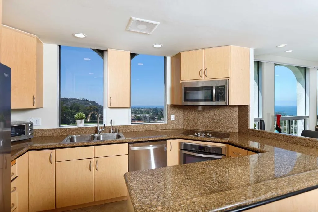 Additional image 25 of 1001 Genter St Unit 6j, La Jolla, CA 92037