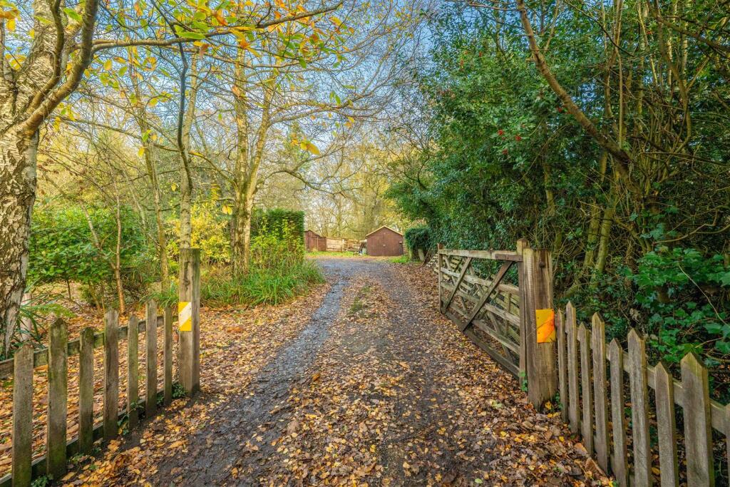 Additional image 30 of Evesham Road, Cookhill, Alcester