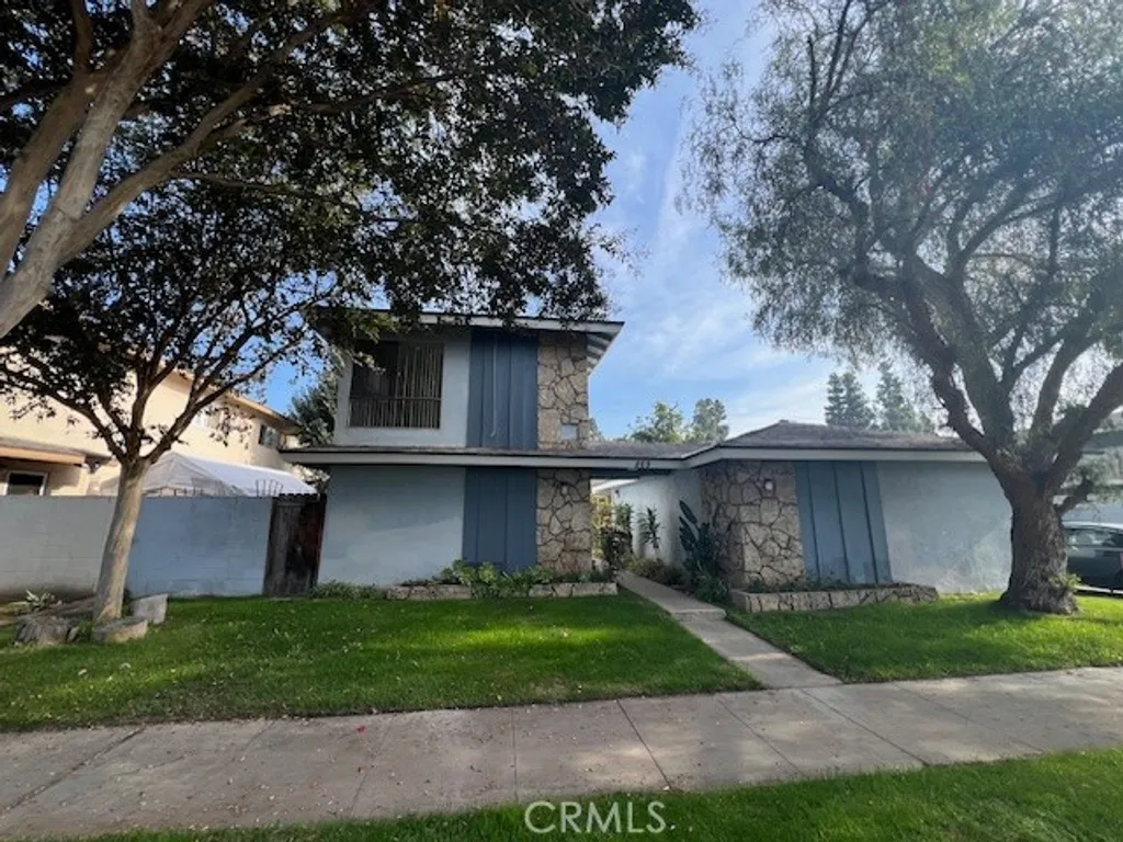 Additional image 2 of 869 N Mallard St Unit 1, Orange, CA 92867