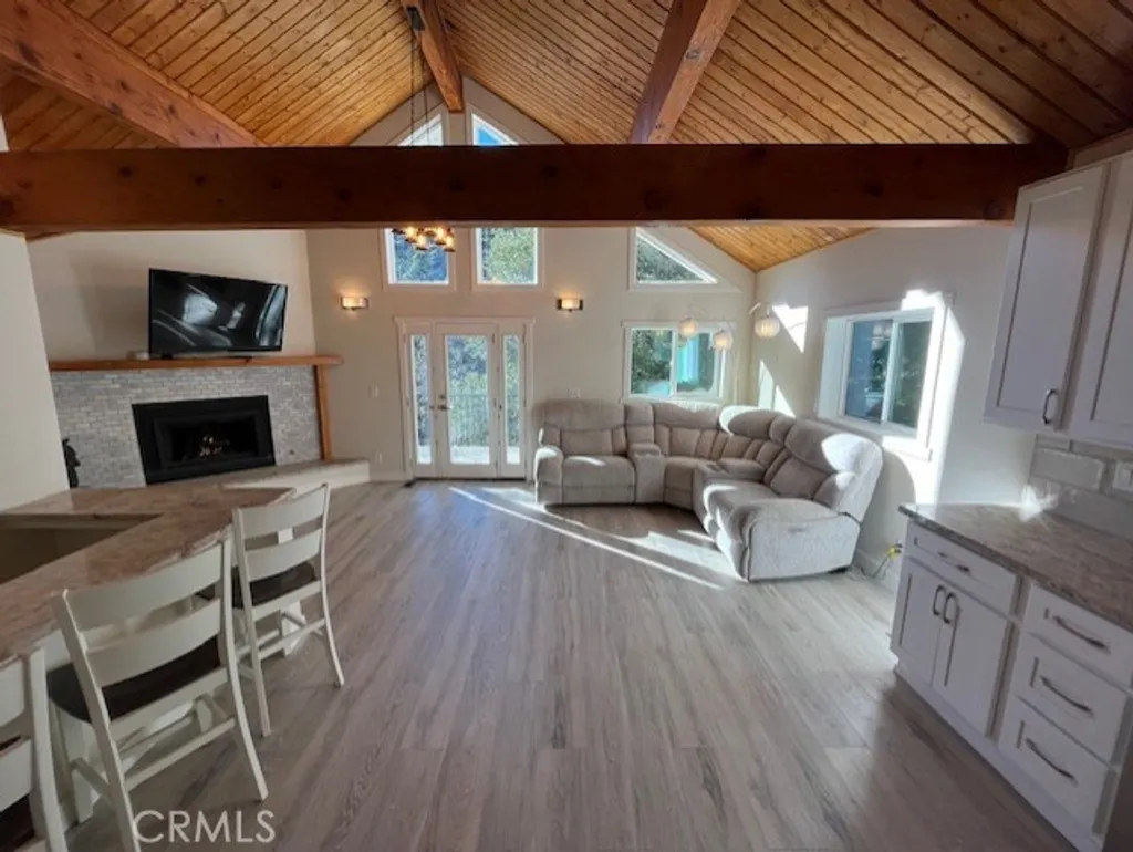 Additional image 5 of 601 Sunderland Court, Lake Arrowhead, CA 92352