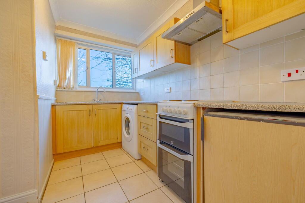 Additional image 3 of Shenstone Flats, Kent Road, Halesowen, B62 8PF