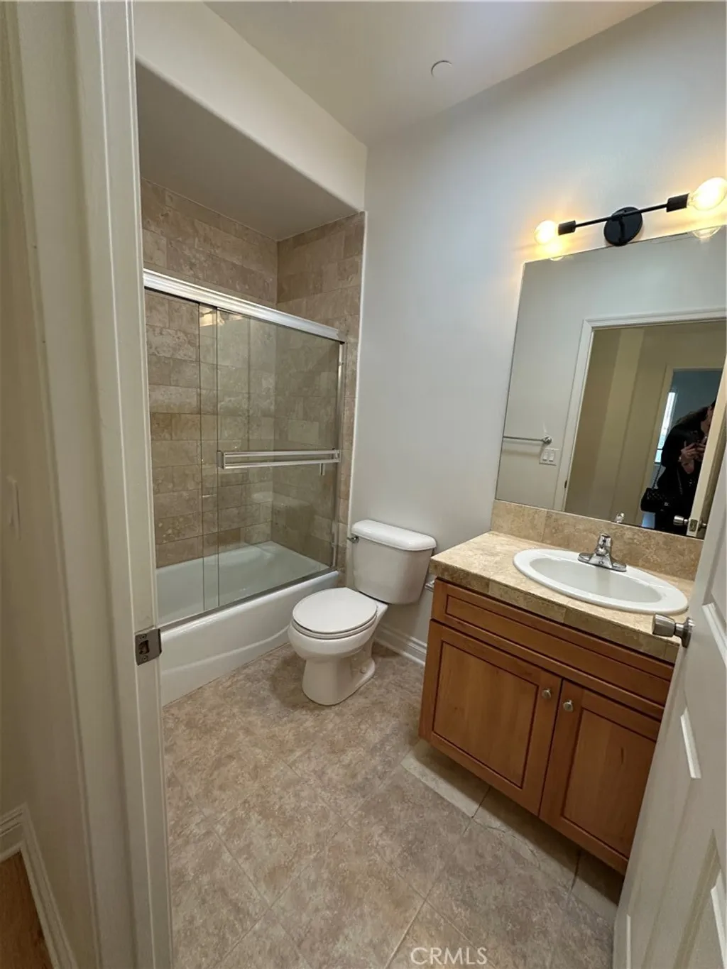 Additional image 21 of 12916 Moorpark Street Unit 201, Studio City, CA 91406