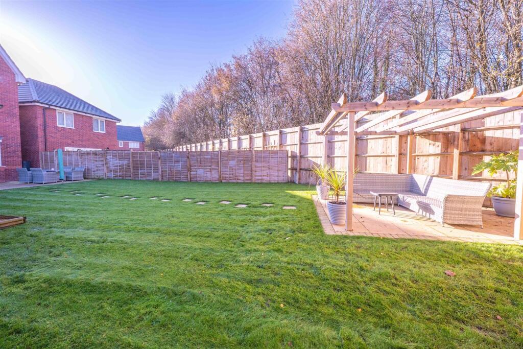 Additional image 18 of Mayors Drive, Alcester