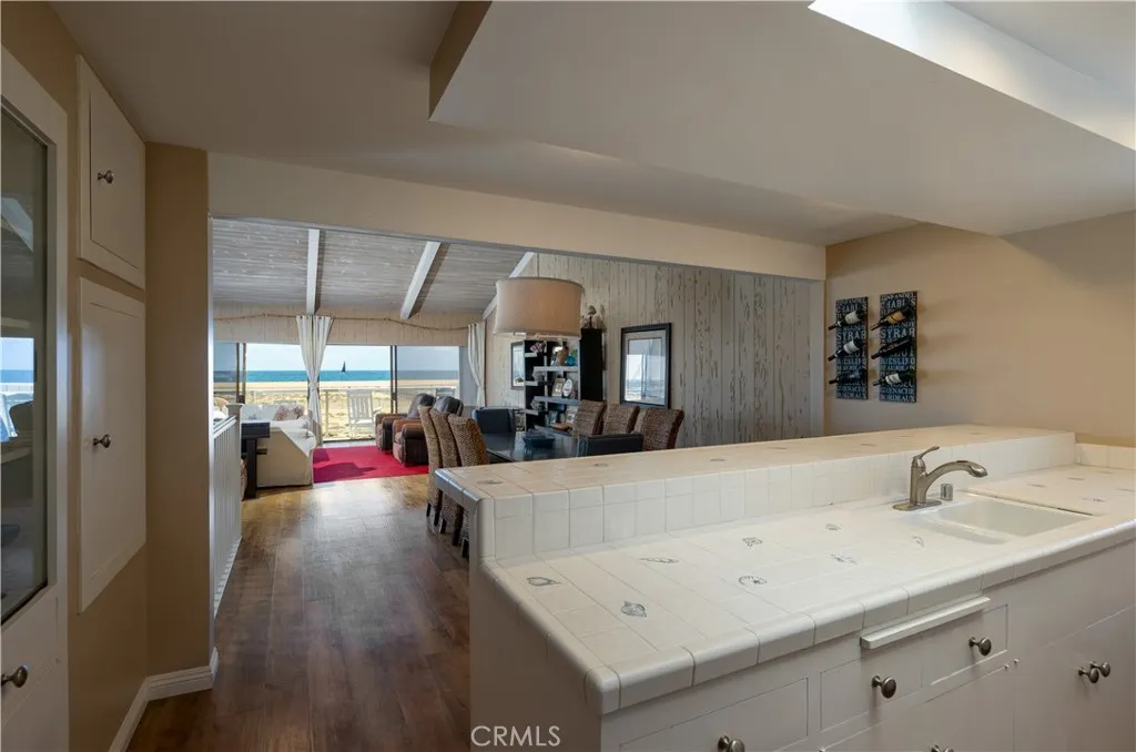 Additional image 36 of 1303 E Balboa Boulevard, Newport Beach, CA 92661