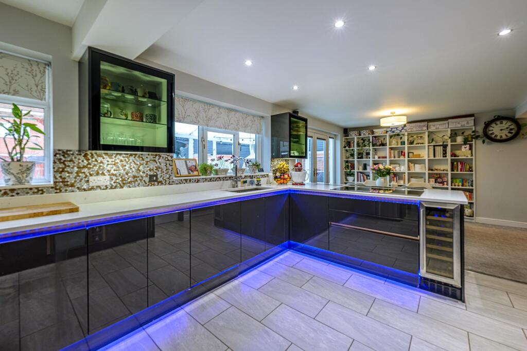 Additional image 5 of Radbourne Drive, Halesowen, B63 2YD