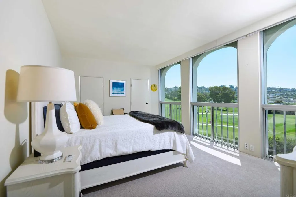 Additional image 7 of 1001 Genter St Unit 6j, La Jolla, CA 92037