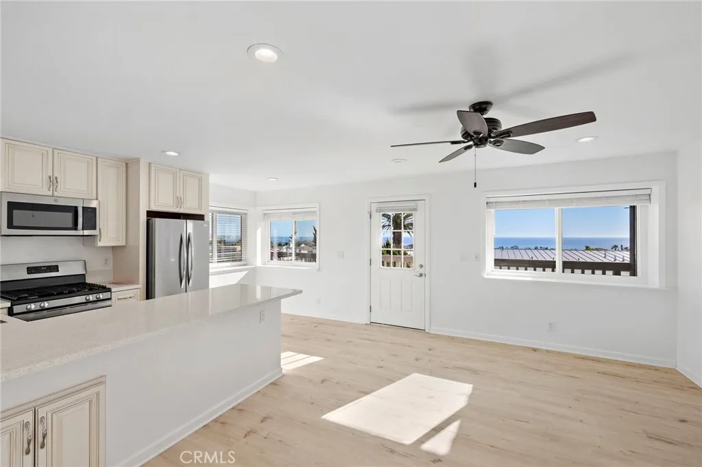 Additional image 4 of 33771 Copper Lantern St Unit B, Dana Point, CA 92629