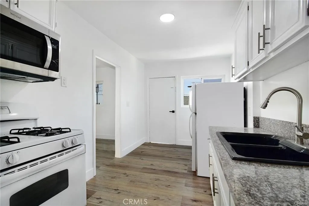 Additional image 7 of 631 N Benton Way, Silver Lake, CA 90026