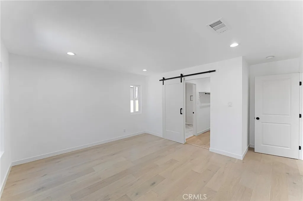 Additional image 11 of 2740 S Sycamore Ave, Los Angeles, CA 90016