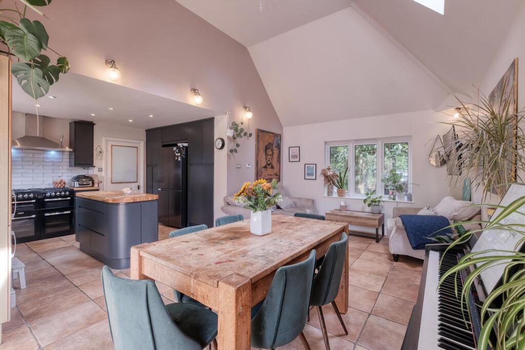 Additional image 24 of The Badgers, Barnt Green, B45