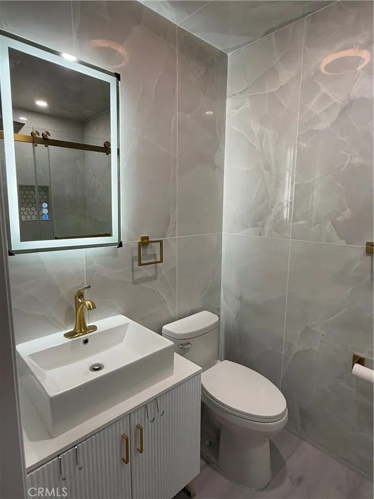 Additional image 18 of 18645 Hatteras Unit 105, Tarzana, CA 91356