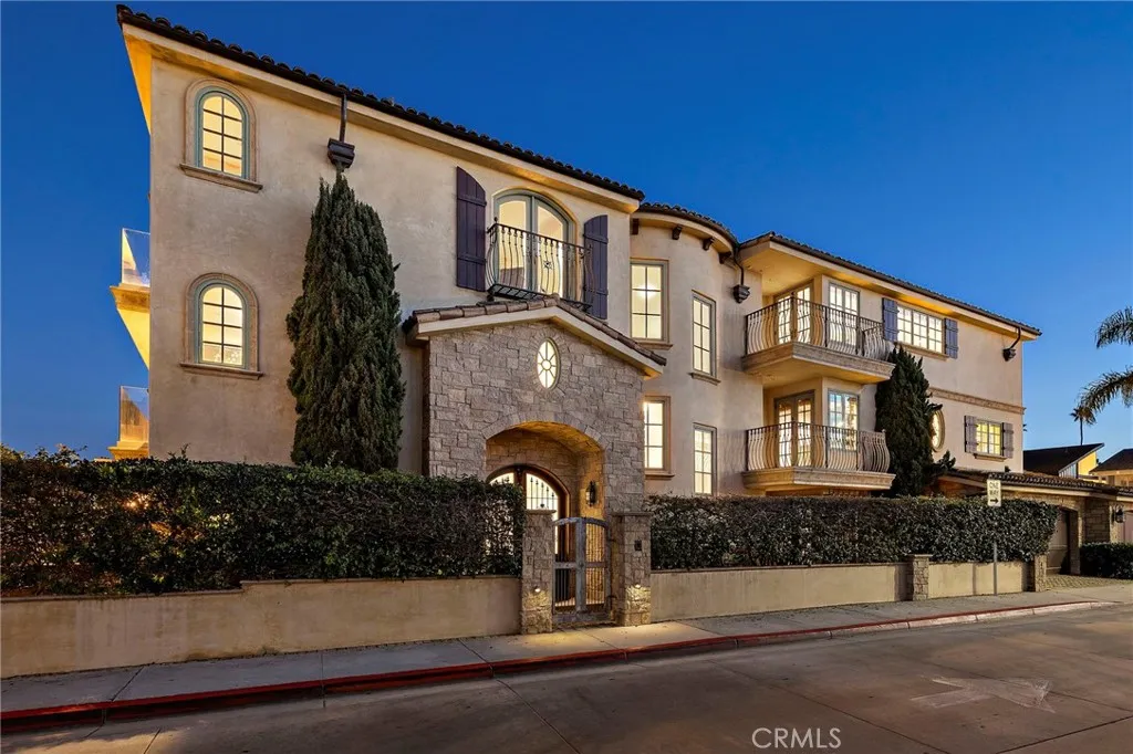 Additional image 68 of 900 E Balboa Blvd, Newport Beach, CA 92661