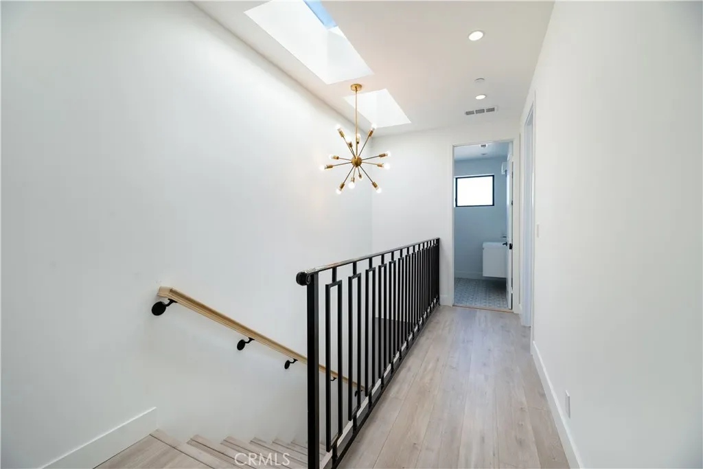 Additional image 44 of 1809 S Longwood Ave, Los Angeles, CA 90019