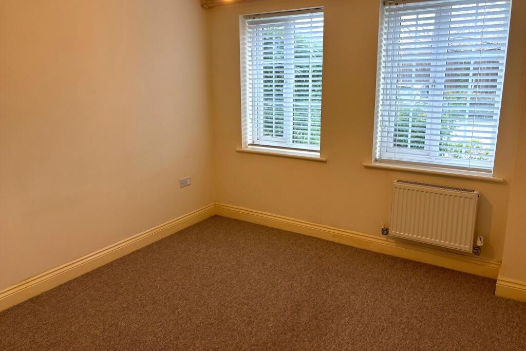 Additional image 8 of Flax Close  Alcester