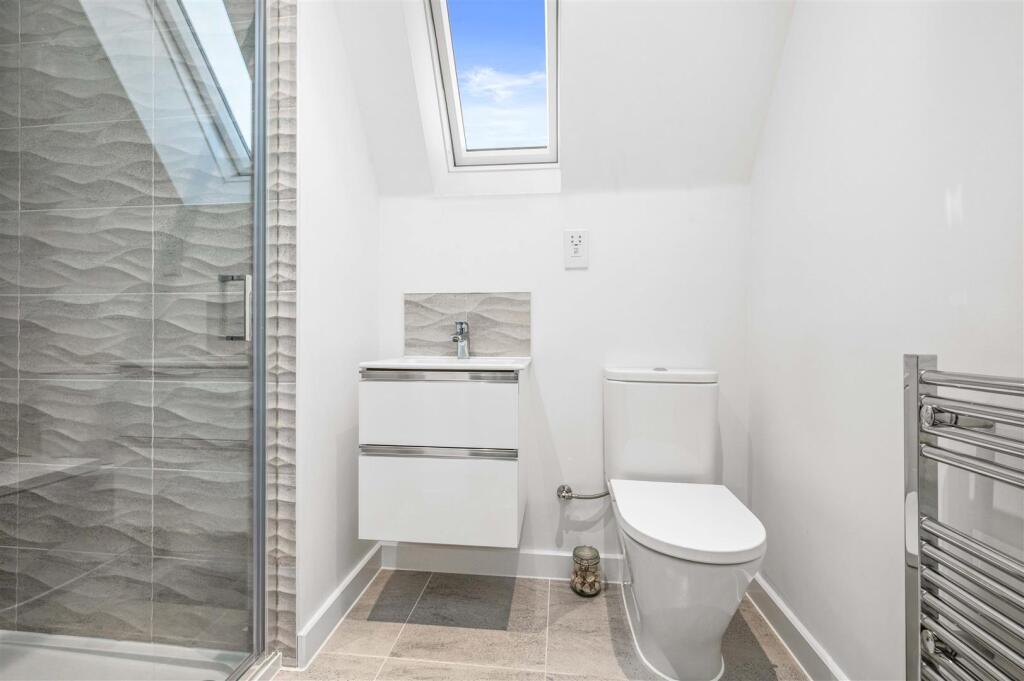 Additional image 14 of Mayors Drive, Alcester