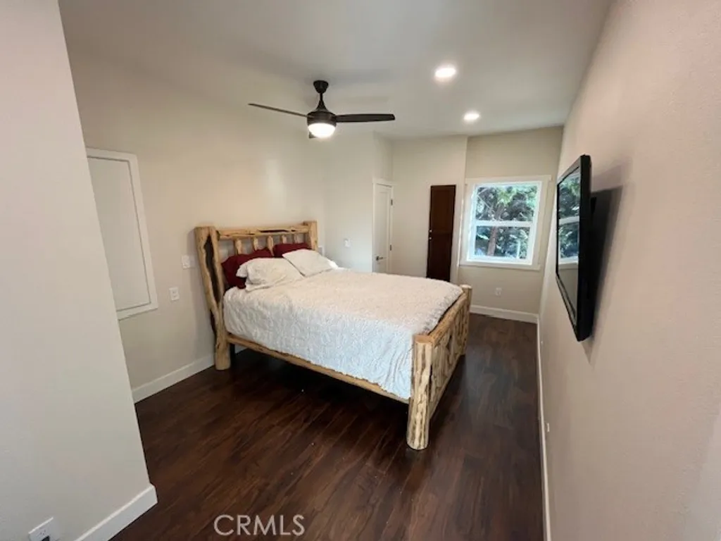 Additional image 5 of 601 Sunderland Court Unit A, Lake Arrowhead, CA 92352