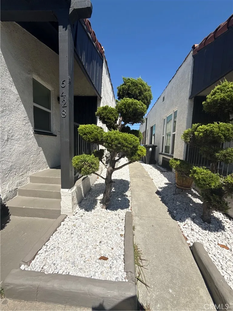 Additional image 11 of 6430 S Van Ness Ave, Los Angeles, CA 90047