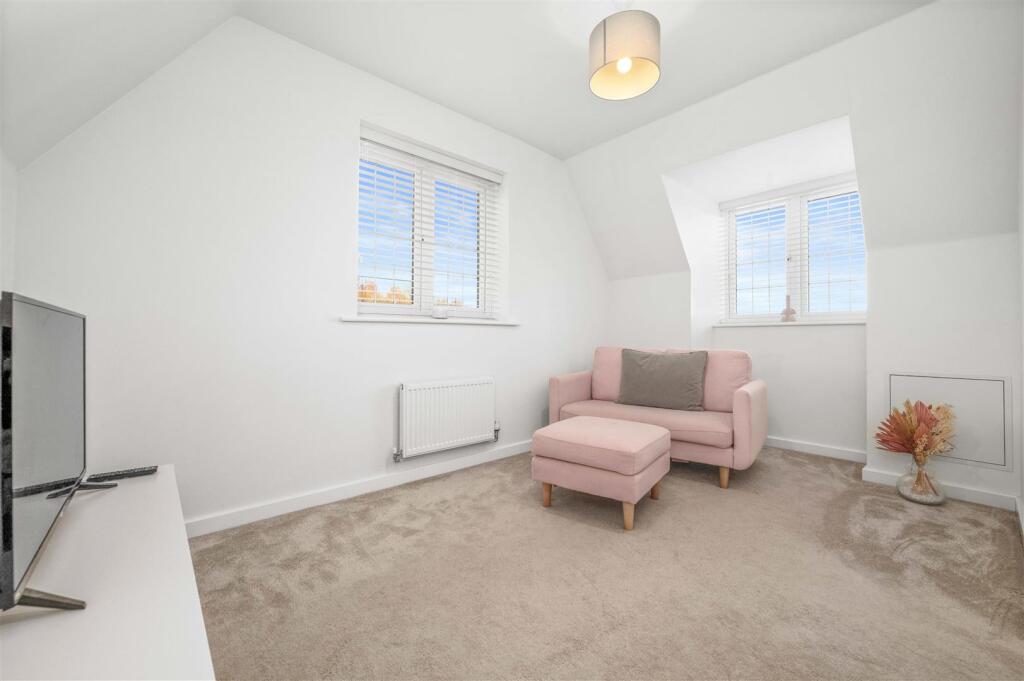 Additional image 13 of Mayors Drive, Alcester