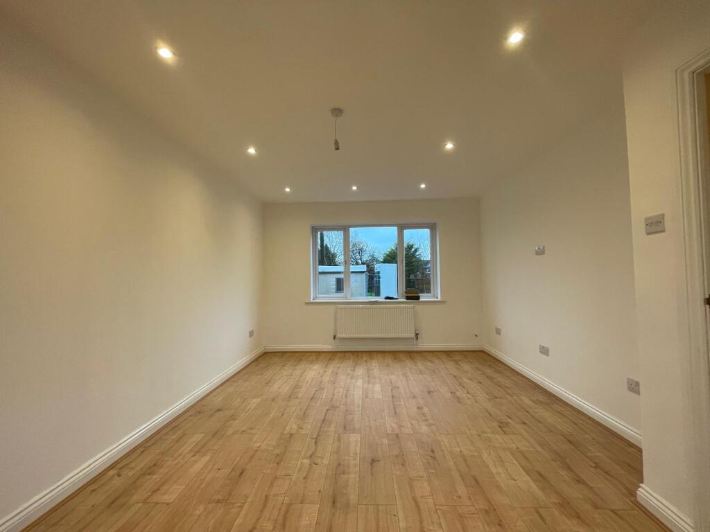 Additional image 10 of Simms Lane, Hollywood, B47