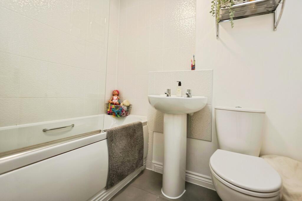 Additional image 17 of Bluebell Crescent, Great Barr, Birmingham, B42