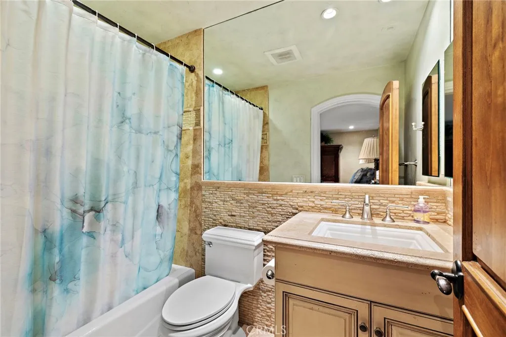 Additional image 117 of 900 E Balboa Blvd, Newport Beach, CA 92661